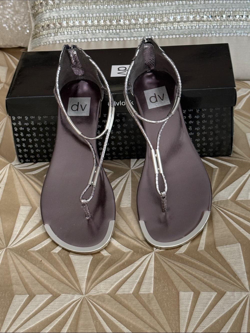 DV by Dolce Vita Metallic Silver T-Strap Flat Sandals